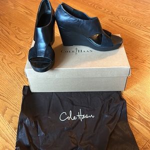 Cole Haan Women's Air Donella Back Zip Wedge - Size 9